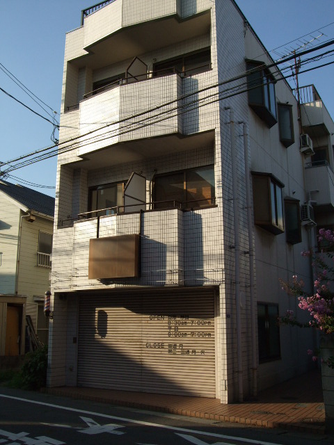 サンコート岡野 ２０２号室