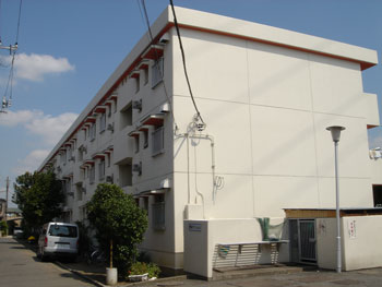 野本マンション 303号室